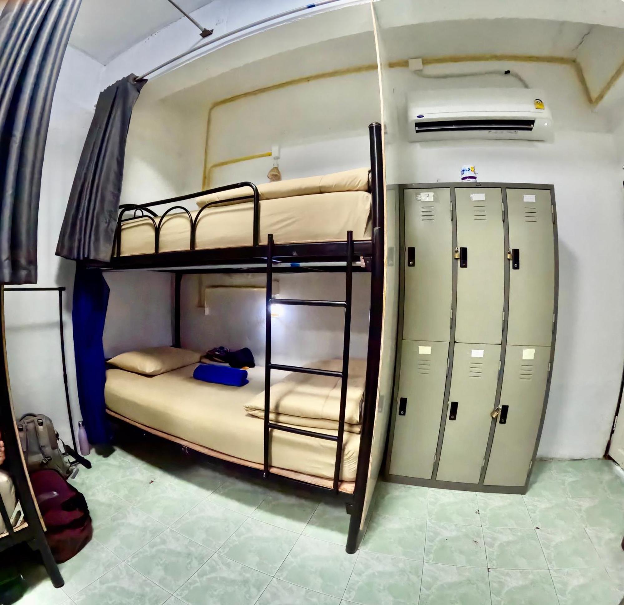 Sweed Dee Hostel *